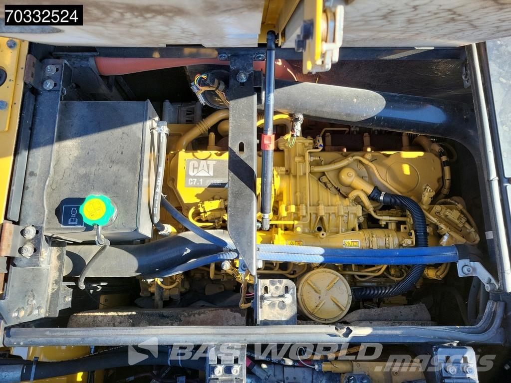 CAT MH3024 Перевантажувачі металобрухту/промислові навантажувачі