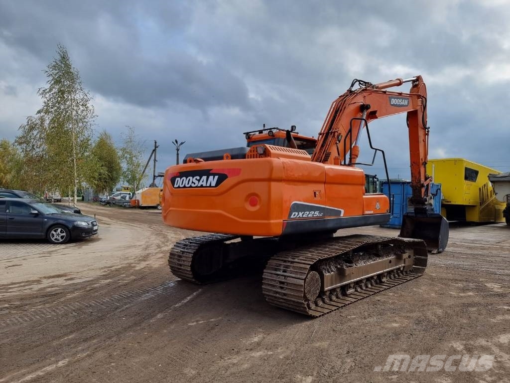 Doosan DX 225 LC-3 Excavadoras de cadenas