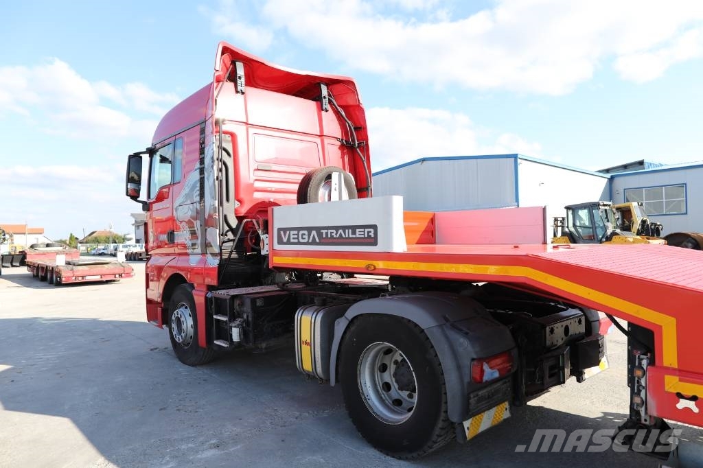 MAN TGX 18.500 4x2 LLS + Trailer Vega 3 axel lowbed وحدات الجر