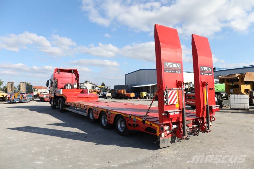 MAN TGX 18.500 4x2 LLS + Trailer Vega 3 axel lowbed وحدات الجر