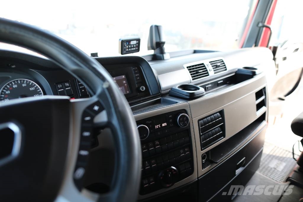 MAN TGX 18.500 4x2 LLS + Trailer Vega 3 axel lowbed وحدات الجر