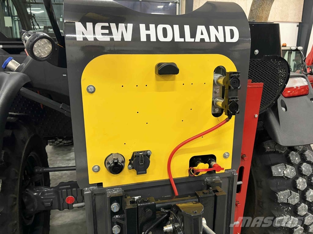 New Holland TH 7.42 Elite Telehandlers