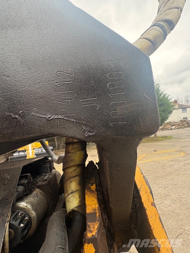Hitachi ZX85US-3 ENGCON Midi bageri 7t – 12t