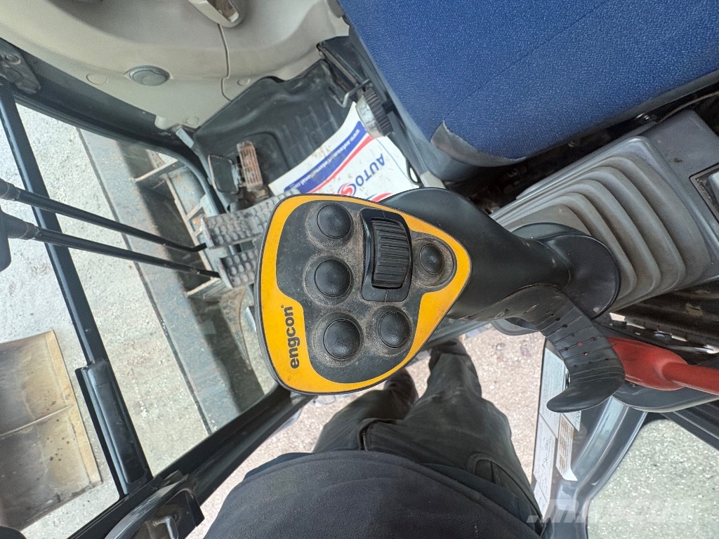 Hitachi ZX85US-3 ENGCON Midi bageri 7t – 12t