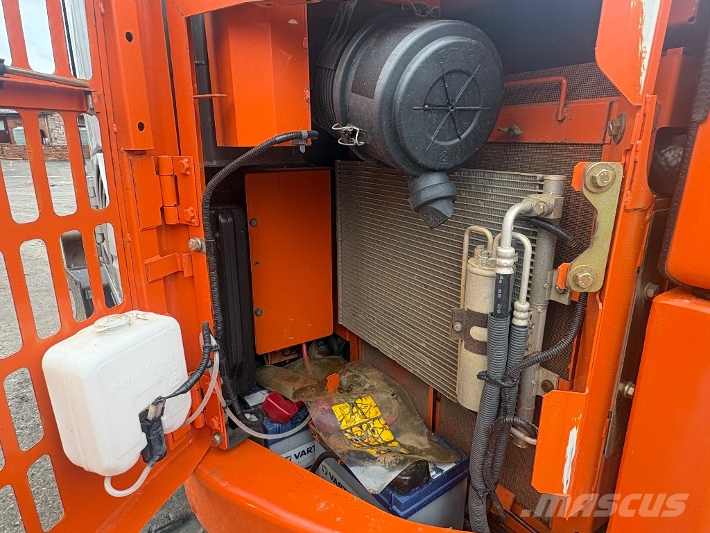 Hitachi ZX85US-3 ENGCON Midi bageri 7t – 12t