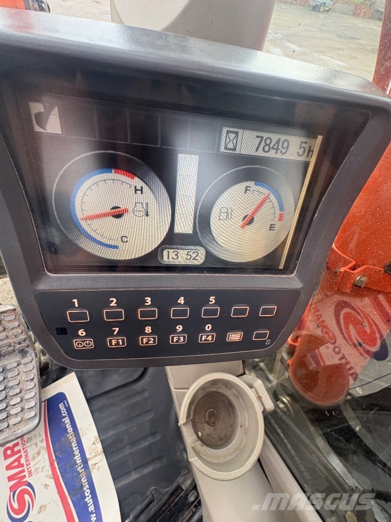 Hitachi ZX85US-3 ENGCON Midi bageri 7t – 12t