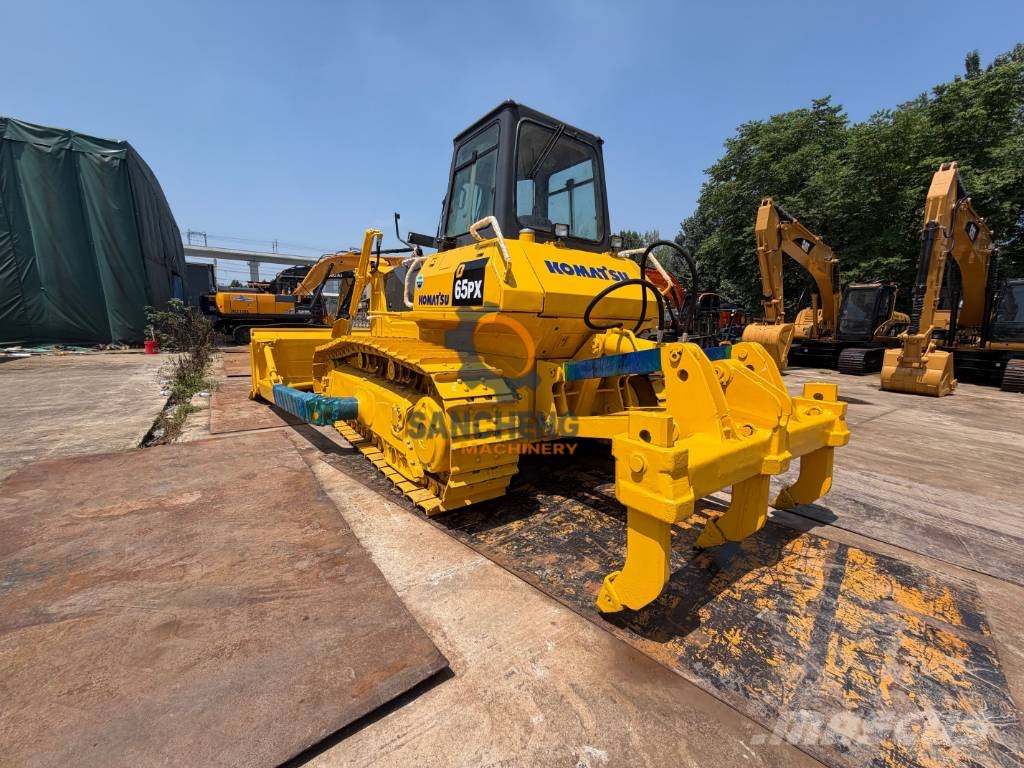 Komatsu D 65 PX-12 Buldožerji goseničarji