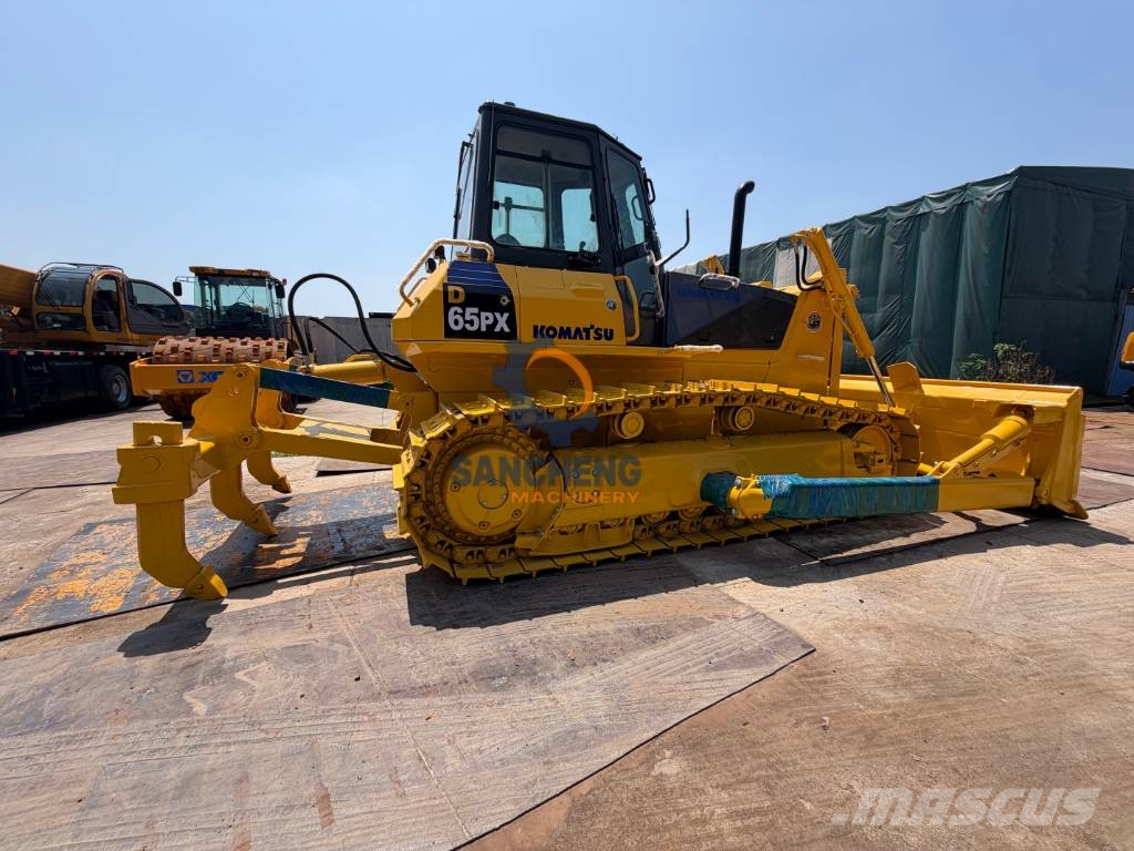 Komatsu D 65 PX-12 Buldožerji goseničarji