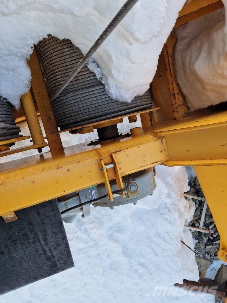 Potain 386B Selvreisende tårnkran