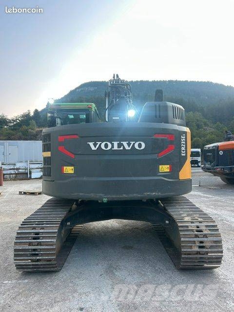 Volvo ECR 235 E Pásové rýpadlá