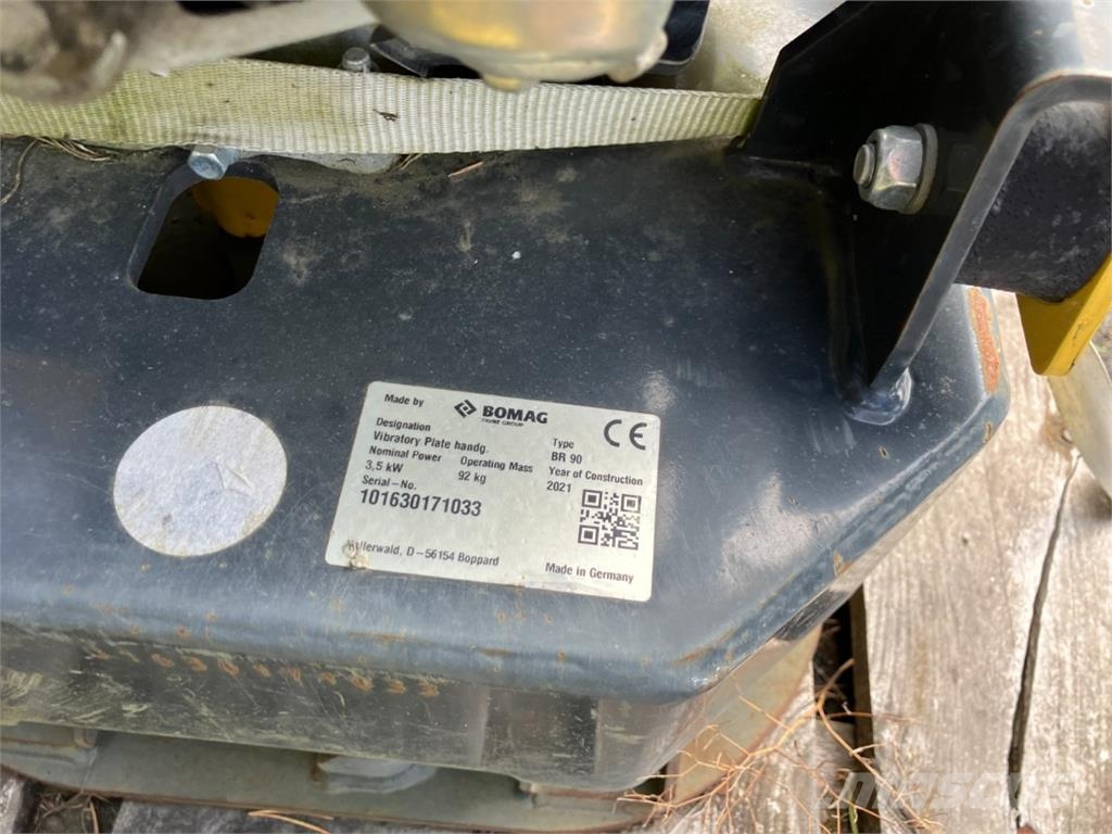Bomag DE BOMAG BR 90 Stage V / CARB P.3 Vibrocostipatore verticale