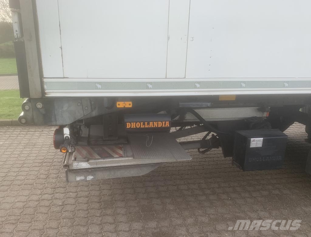 Schmitz Cargobull Trailer Reefer Flower Width & Dual Temp & Double S نصف مقطورات بدرجة حرارة قابلة للضبط