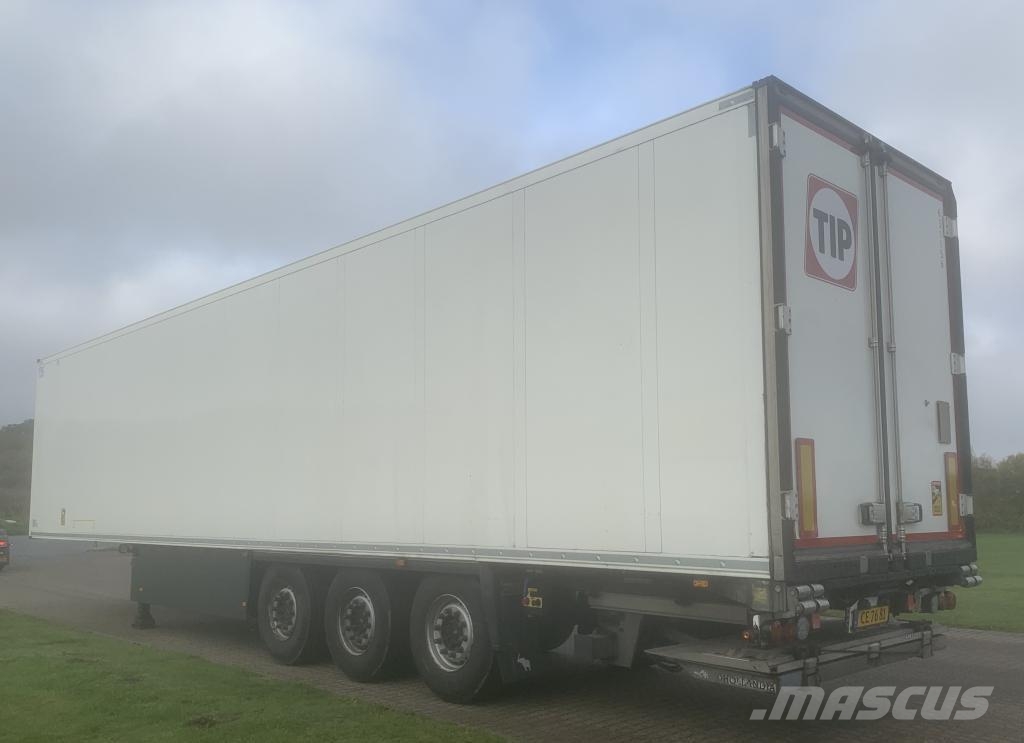 Schmitz Cargobull Trailer Reefer Flower Width & Dual Temp & Double S نصف مقطورات بدرجة حرارة قابلة للضبط