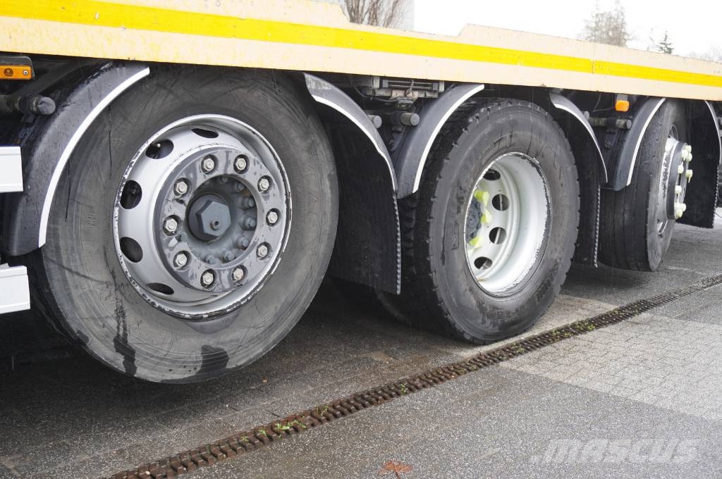 Iveco Stralis 420 8x2 / Fiault tow truck superstructure Camiones portamaquinaria