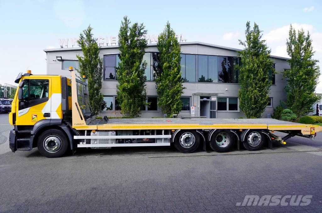 Iveco Stralis 420 8x2 / Fiault tow truck superstructure Kamioni sa ravan platformom / vitlom