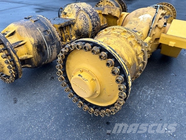 Volvo L 220 D FRONT AXLES LKW-Achsen