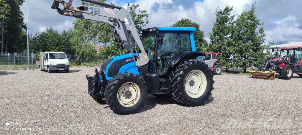 Valtra N 111 HiTech Tractors