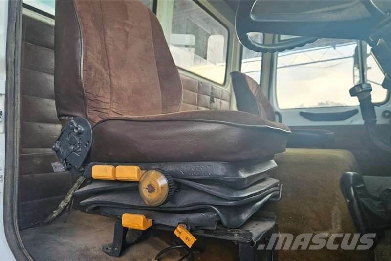 MAN 30-240 Camion altro