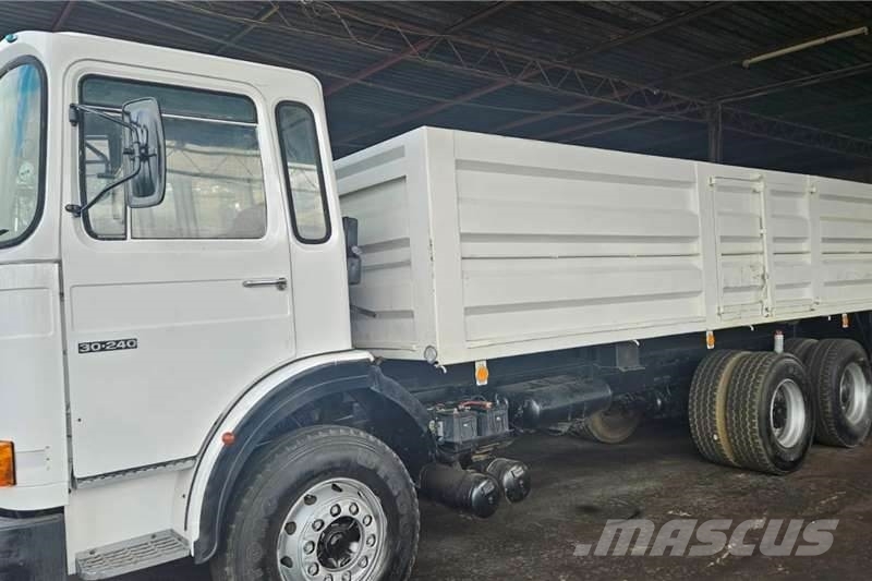 MAN 30-240 Camion altro