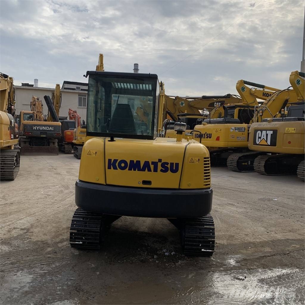 Komatsu PC 56 Bagri goseničarji