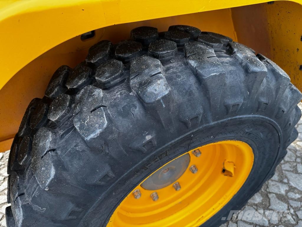Volvo L30 G . لوادر بعجل