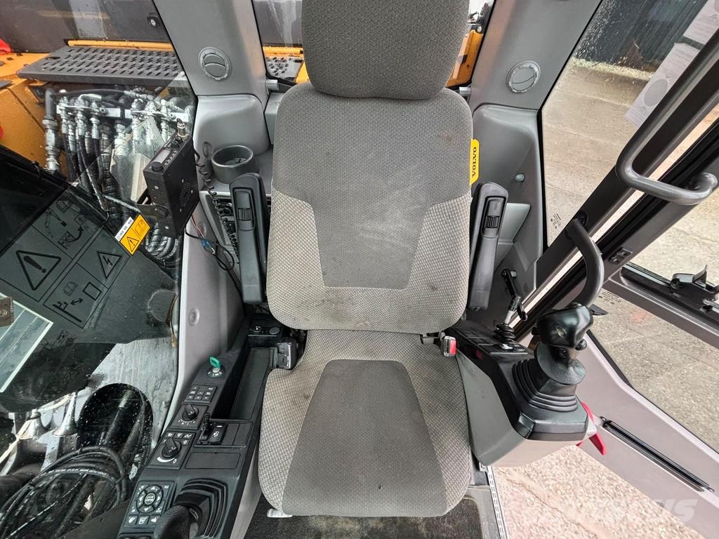 Volvo EW 160 E TILTROTATOR / AC / CENTRAL LUBRICATION Escavatori gommati