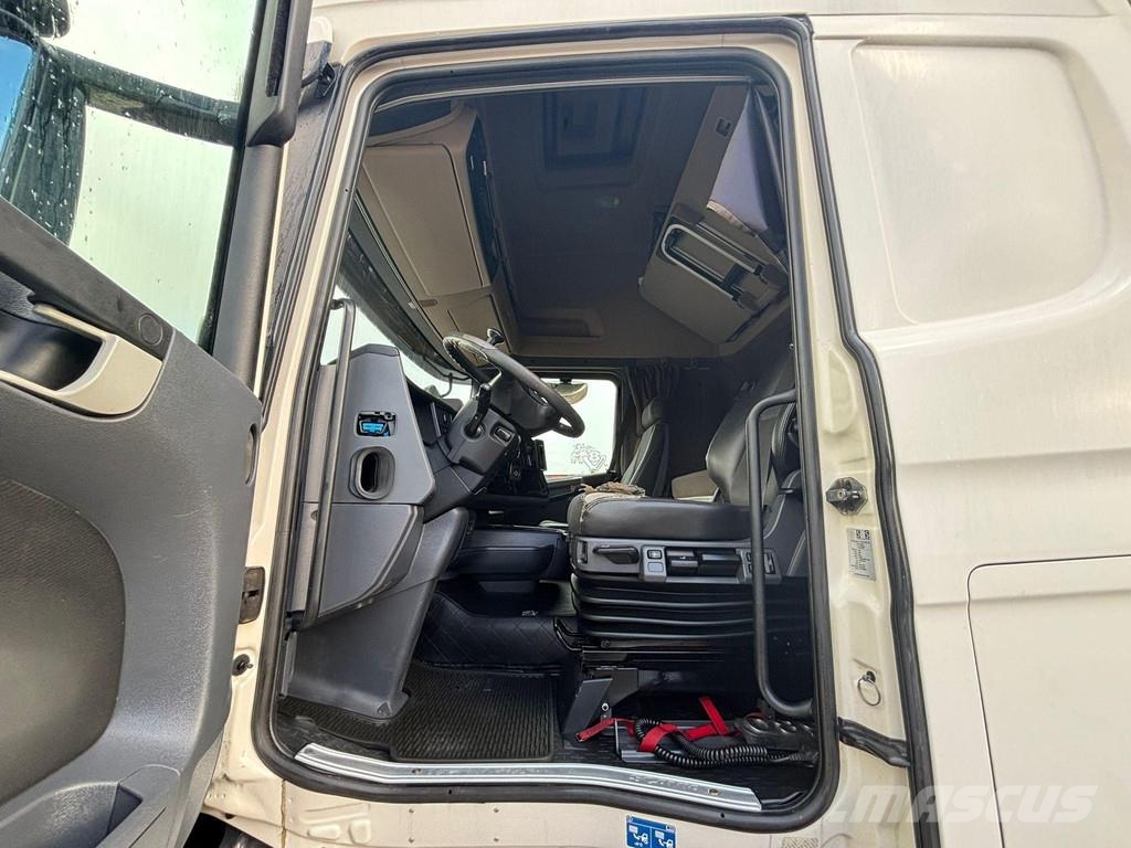 Scania R 580 6x2*4 FOR SALE AS CHASSIS / CHASSIS L=7300 m Camiones con chasís y cabina