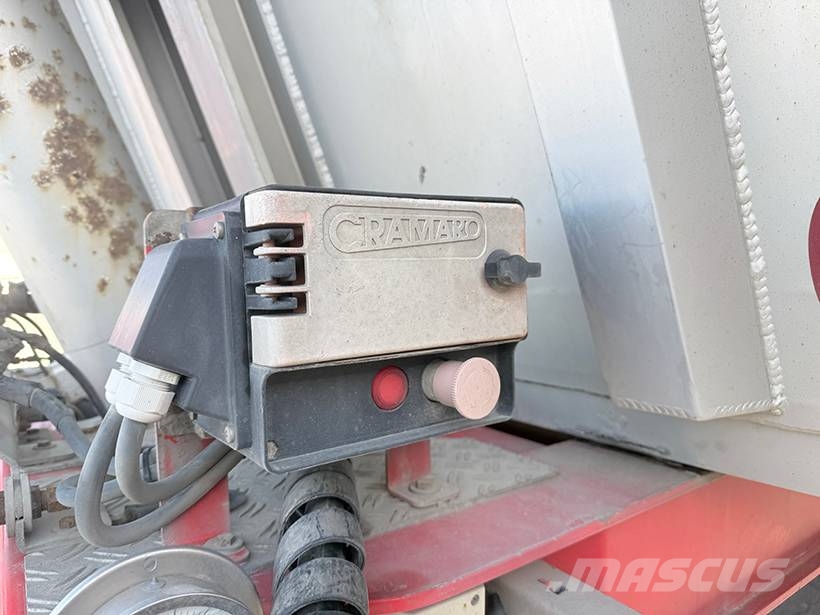 Kel-Berg Tipper / Kippauflieger 37 m3 Savivartės puspriekabės