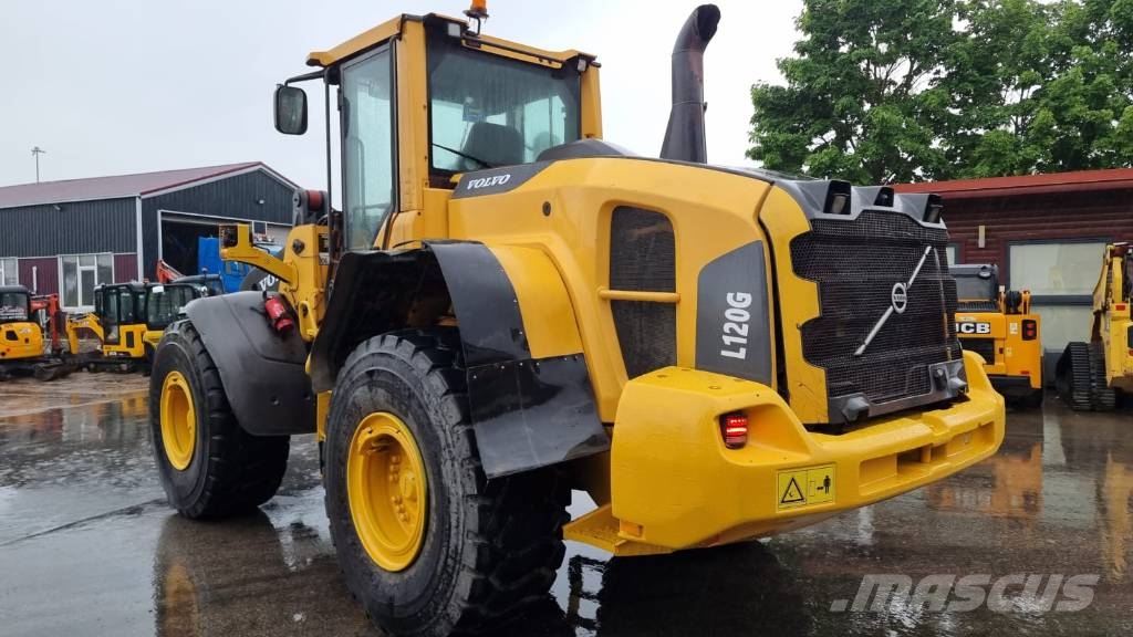 Volvo L 120 G لوادر بعجل