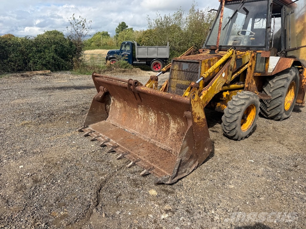 JCB 3 CX Kaivurikuormaajat