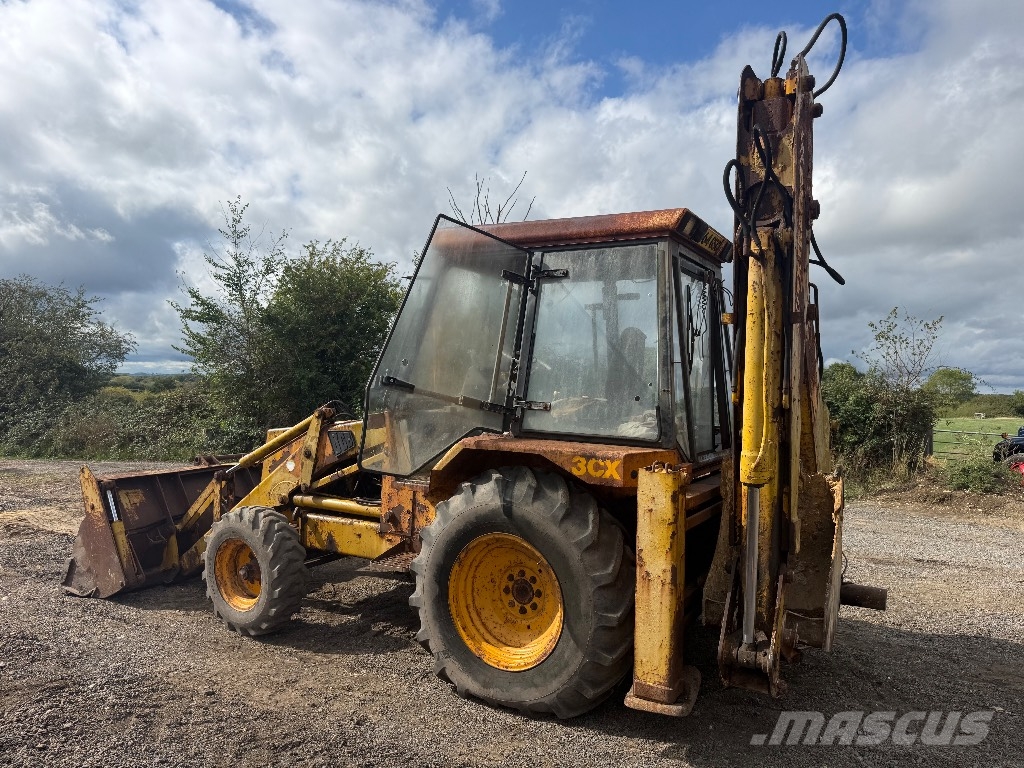JCB 3 CX Kaivurikuormaajat