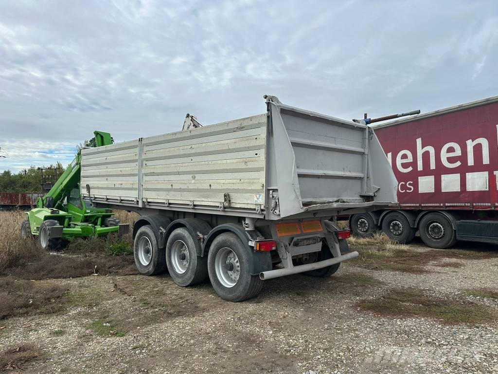 Scharmüller 3A3S HKS Box semi-trailers
