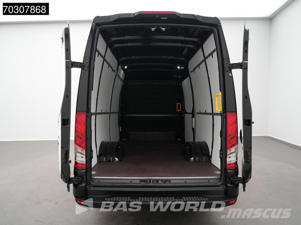 Iveco Daily 35C21 3.0L - Automático - 210CV - L2H2 - LED Furgonetas /Furgón