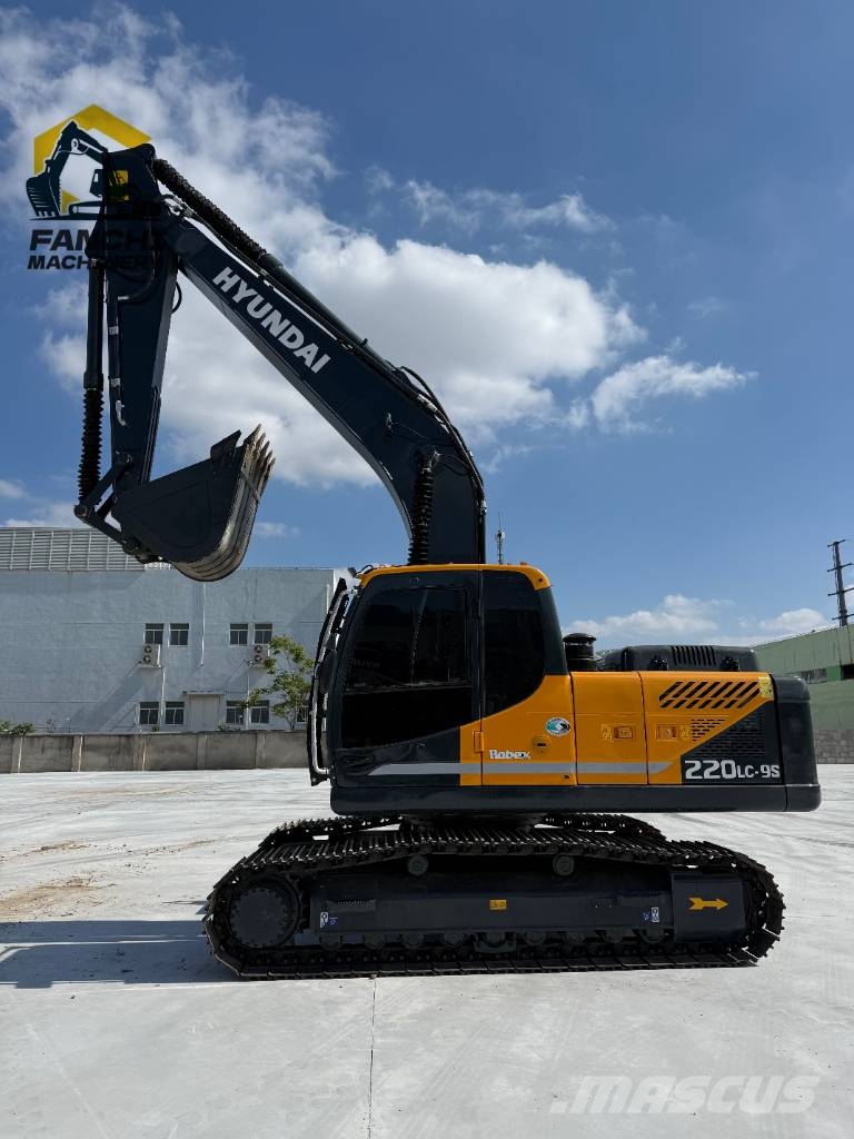 Hyundai 220LC-9S Excavadoras sobre orugas