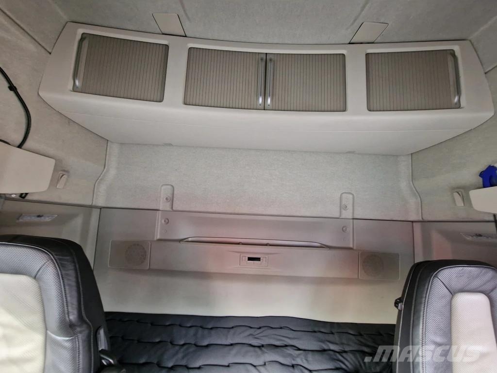 Volvo FH 13.500 Globetrotter XL 6x2 - Full air - Leather Sattelzugmaschinen