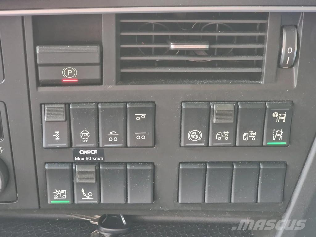 Volvo FH 13.500 Globetrotter XL 6x2 - Full air - Leather Sattelzugmaschinen