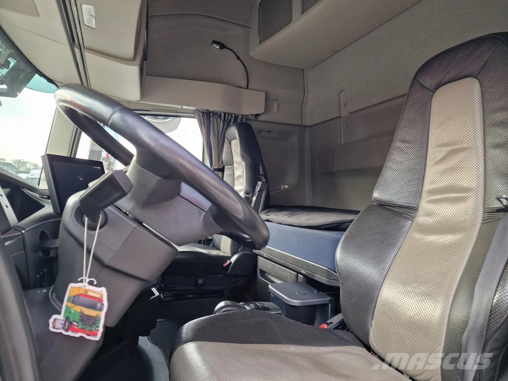 Volvo FH 13.500 Globetrotter XL 6x2 - Full air - Leather Sattelzugmaschinen