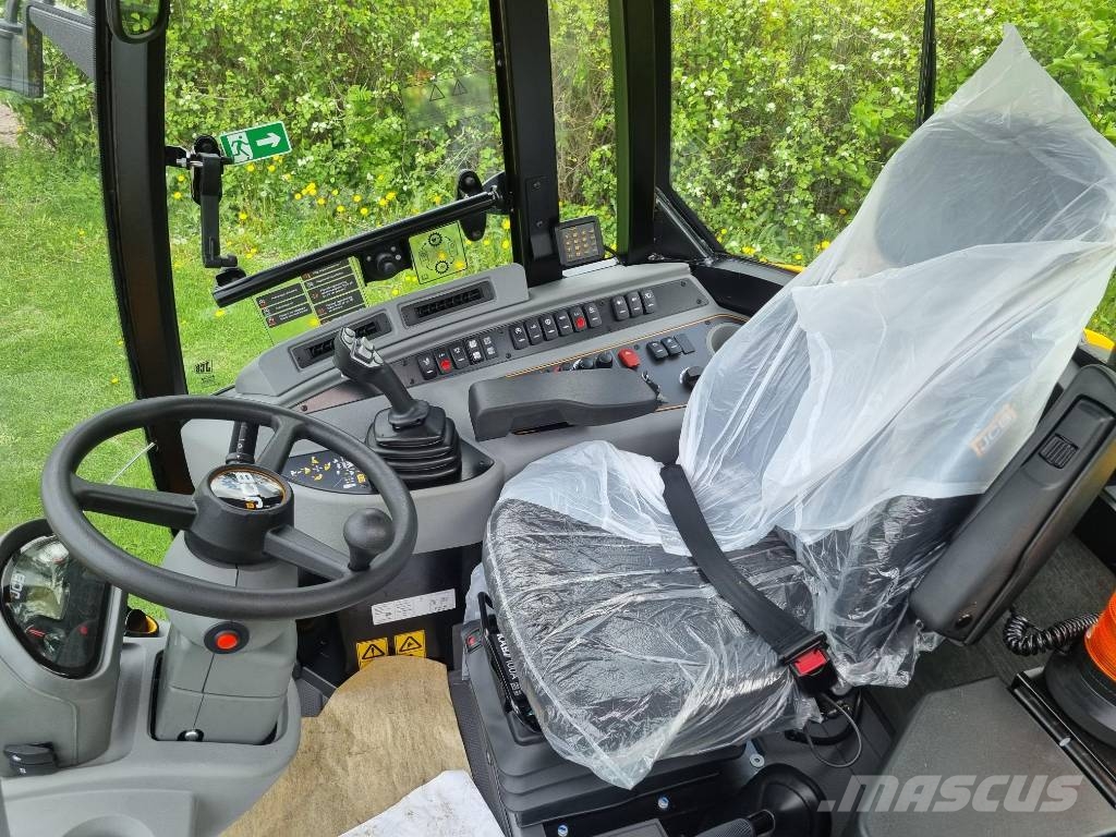 JCB 409 Nordic Edition ränta 1,99% لوادر انزلاقية التوجيه