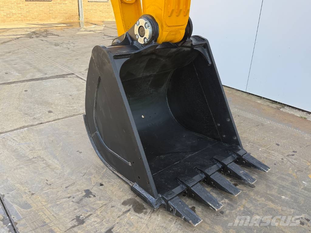 JCB 205 *2026 Model* New / Unused / Hammer Lines Escavadeiras de esteiras