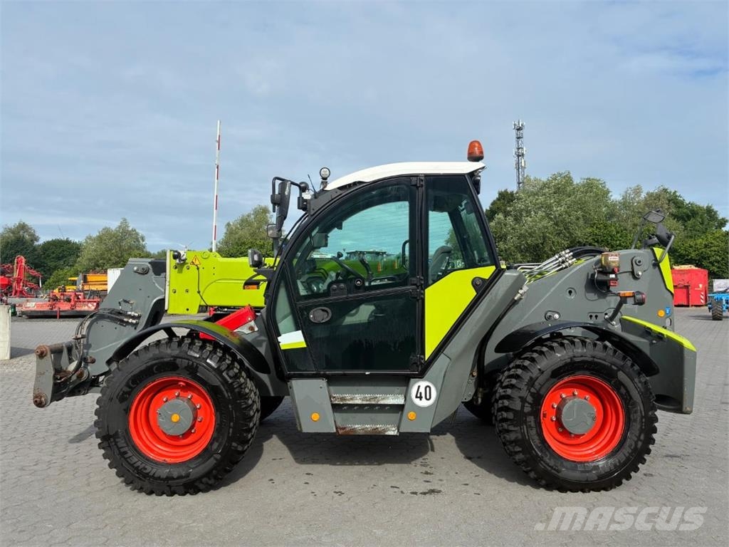 CLAAS Scorpion 960 Varipower Plus مناولات متداخلة