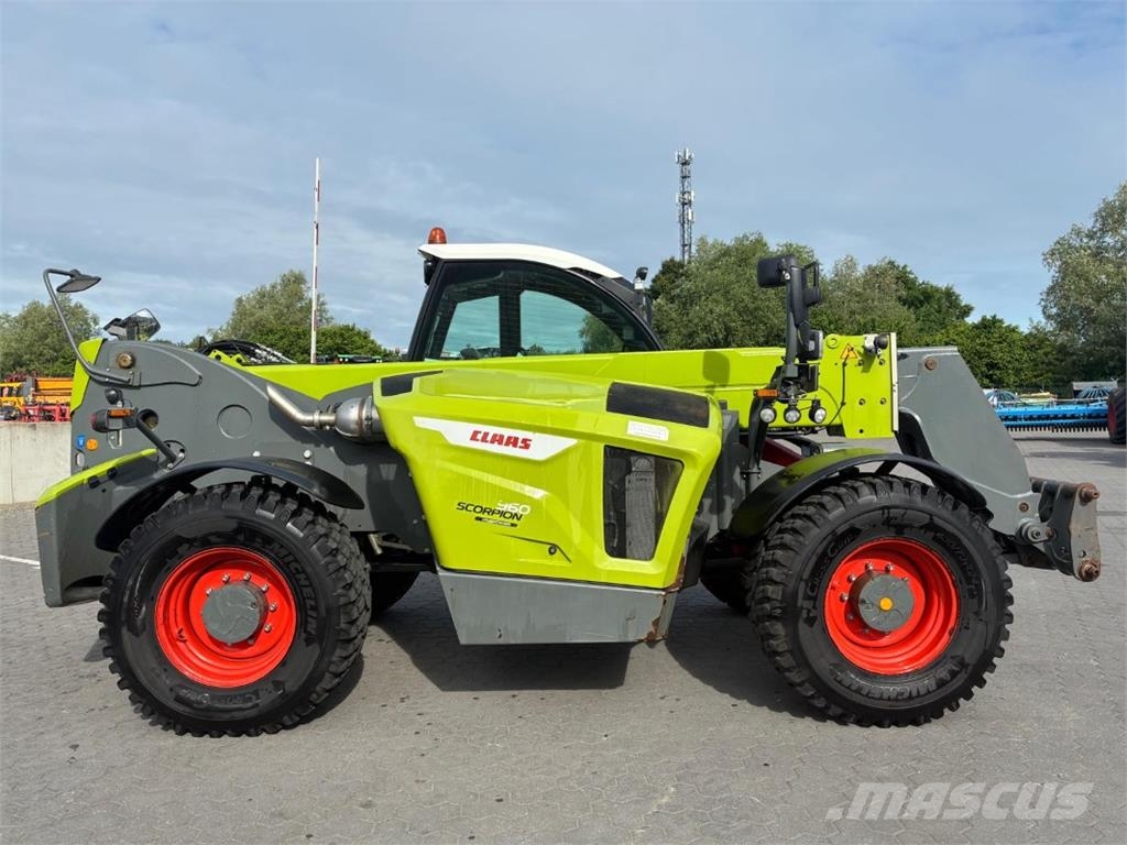 CLAAS Scorpion 960 Varipower Plus مناولات متداخلة