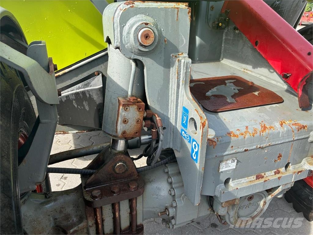 CLAAS Scorpion 960 Varipower Plus مناولات متداخلة