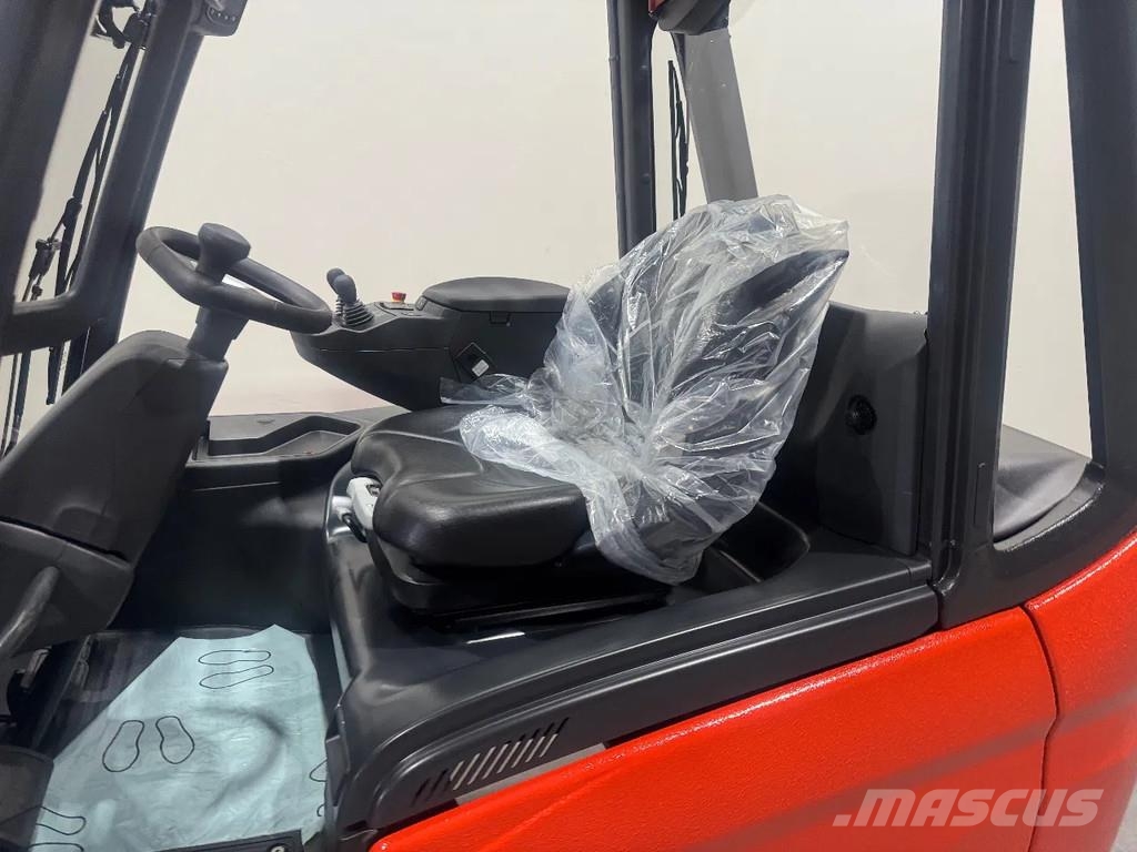 Linde 1252 E 35 HL-01 شاحنات ذات رافعات شوكية تعمل بالكهرباء