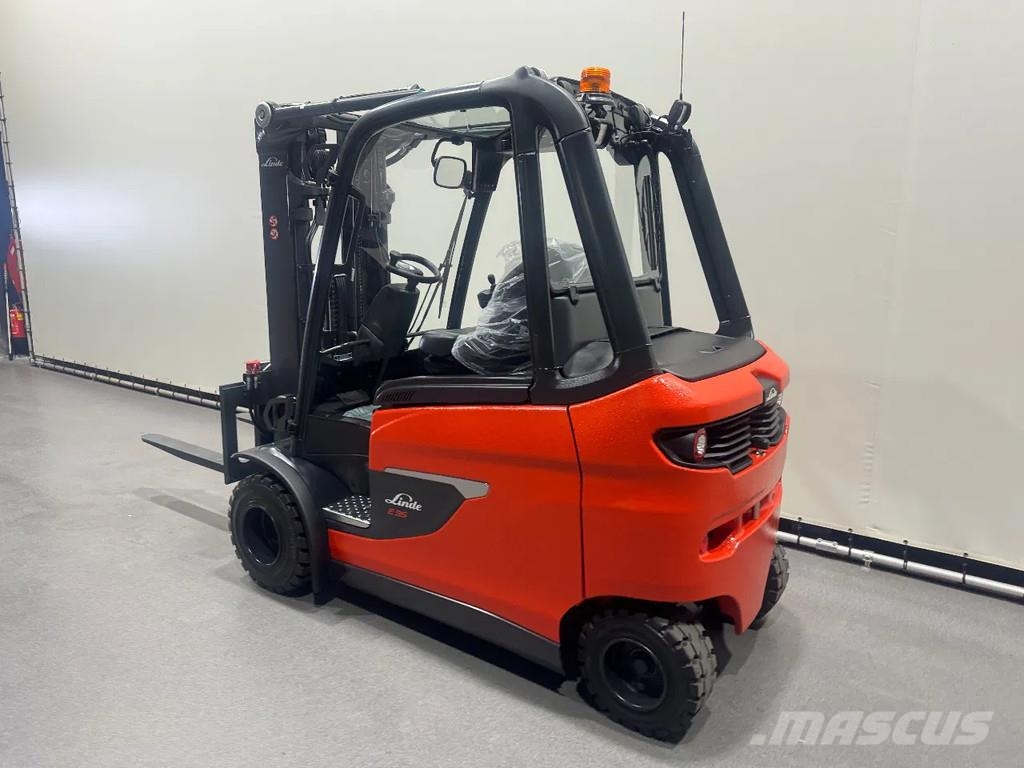 Linde 1252 E 35 HL-01 شاحنات ذات رافعات شوكية تعمل بالكهرباء