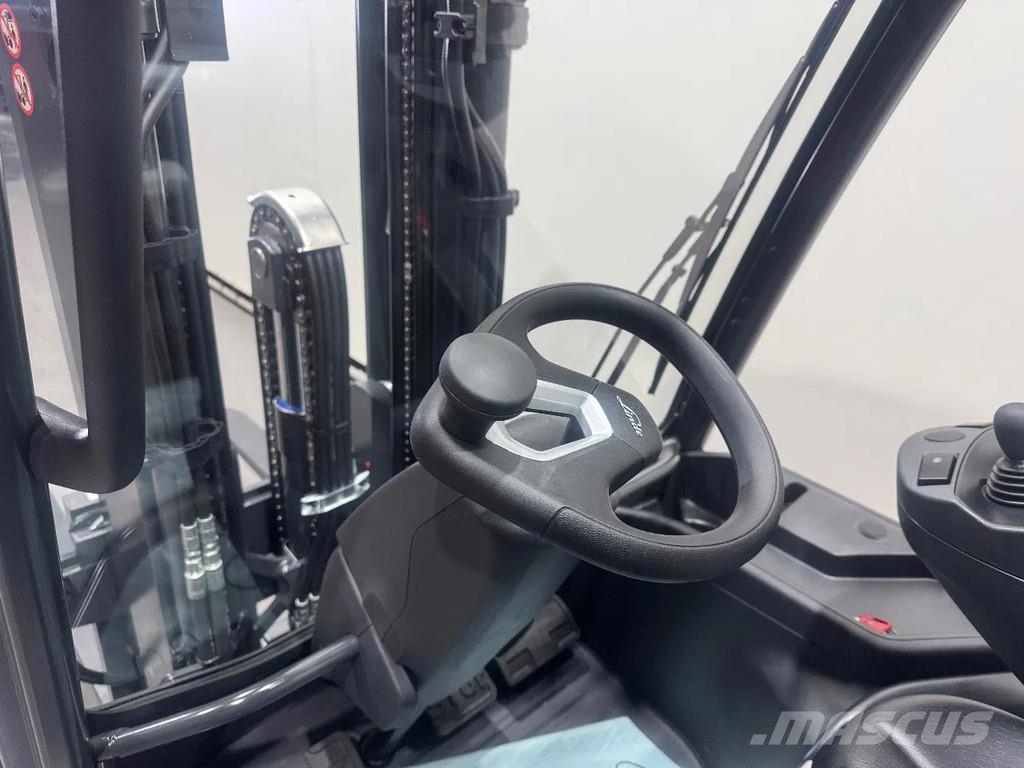 Linde 1252 E 35 HL-01 شاحنات ذات رافعات شوكية تعمل بالكهرباء
