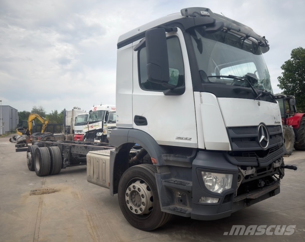 Mercedes-Benz Antos 2632 *ACCIDENTE*DAMAGED*UNFALL* شاحنات بمقصورة وهيكل