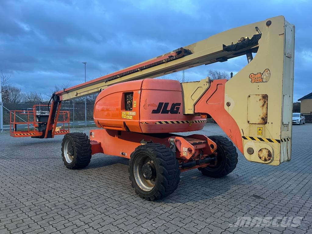 JLG 800 AJ Gelenkteleskoparbeitsbühnen