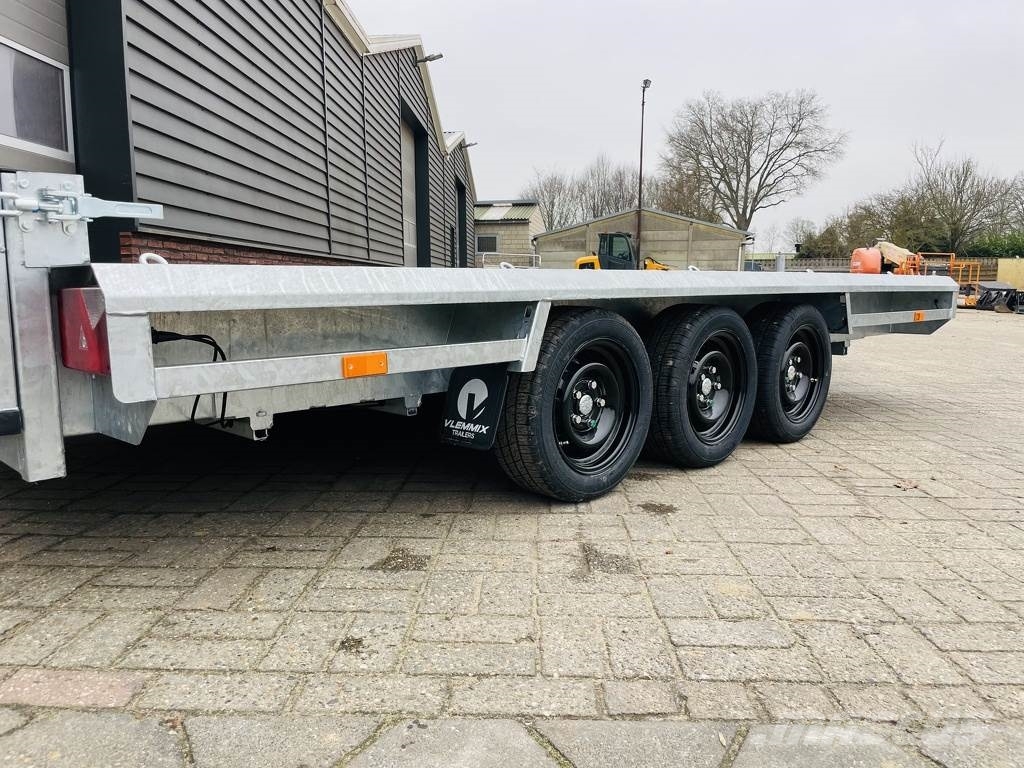Vlemmix machinetransporter 3500 kg 400x180 NIEUW met graaf Vehicle transport trailers
