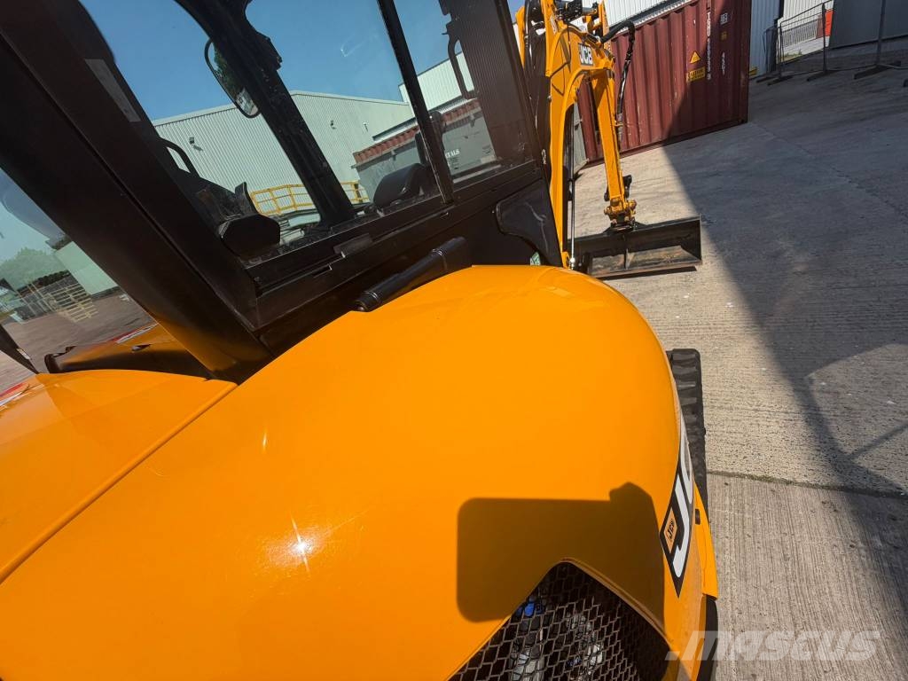 JCB 8026 Mini rýpadla < 7t