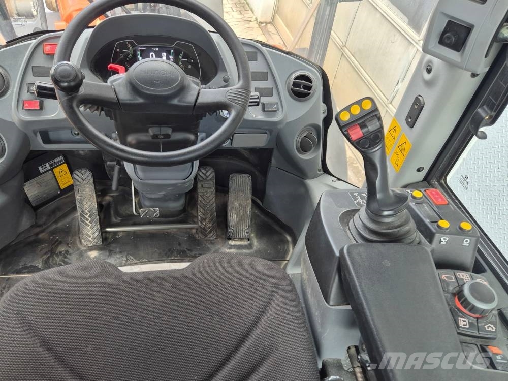 Hitachi ZW 250-7 High Lift Radlader